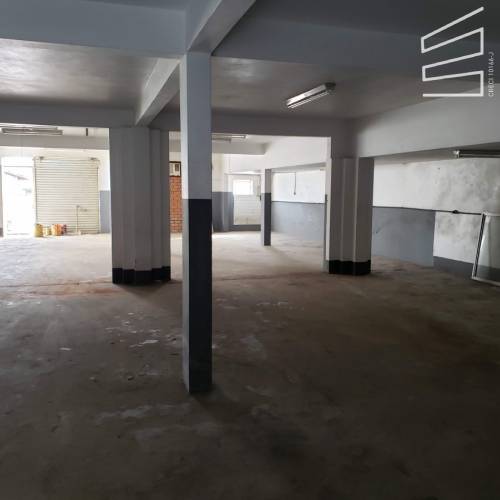 Galp�o no bairro Centro