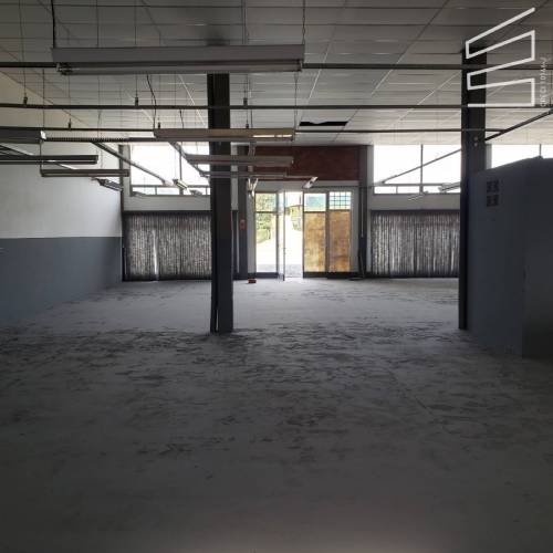 Galp�o no bairro Centro