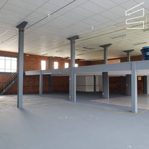 Galp�o no bairro Centro