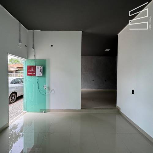 Sala comercial com m� 