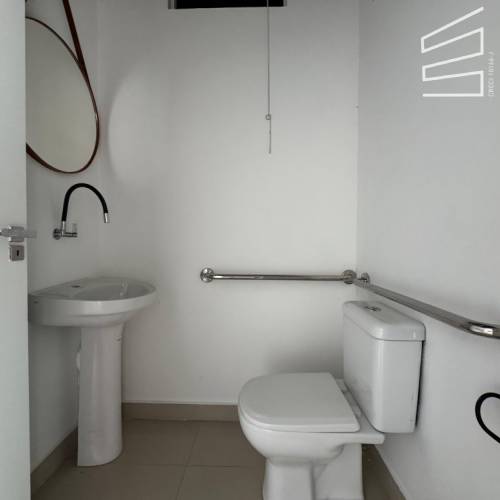 Sala comercial com m� 