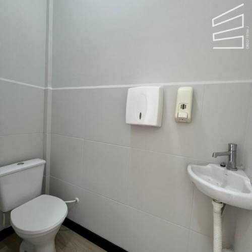 Sala Comercial Edif. Hass