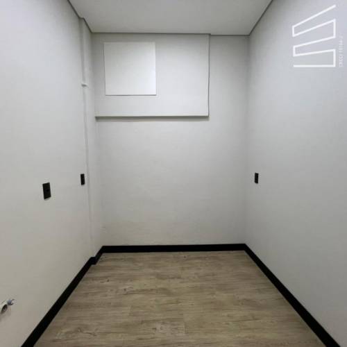 Sala Comercial Edif. Hass