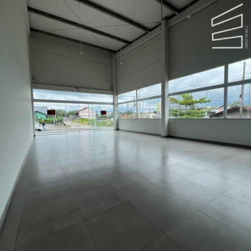 Sala Comercial no bairro Corticeira