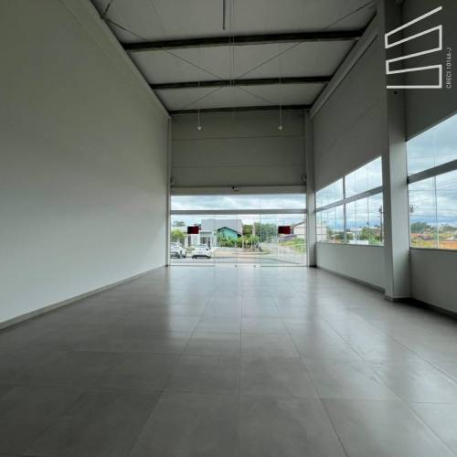 Sala Comercial no bairro Corticeira