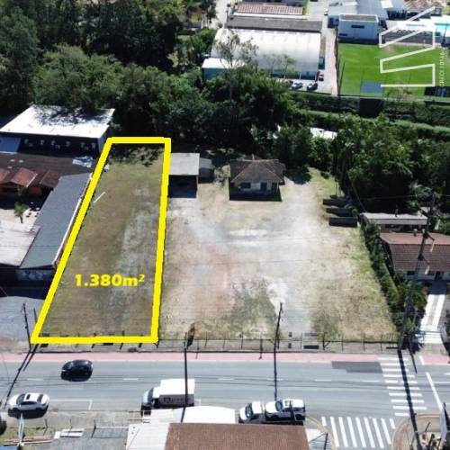 Terreno Comercial no bairro Vila NOva 