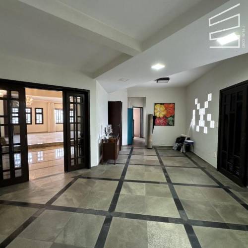 Casa Comercial no Bairro Centro