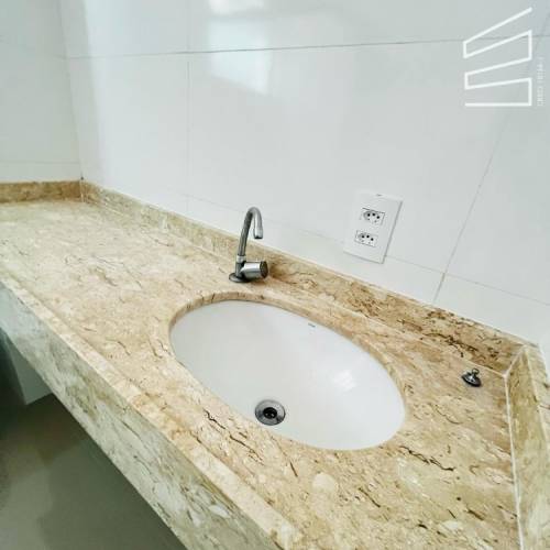 APARTAMENTO NO BAIRRO CZERNIEWICZ