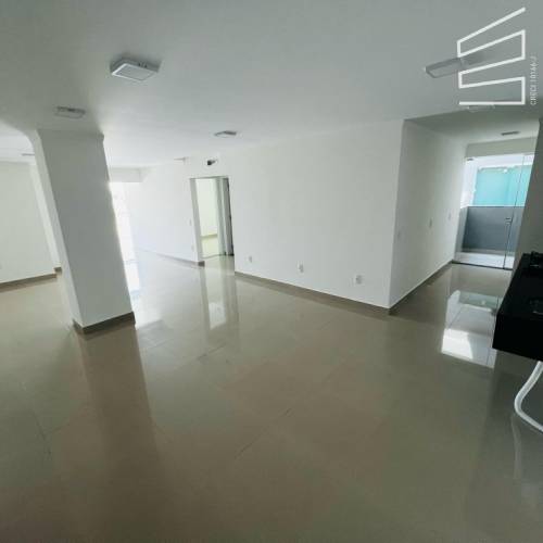 APARTAMENTO NO BAIRRO CZERNIEWICZ