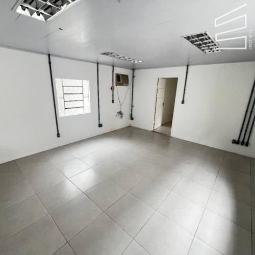 Casa Comercial no Bairro Baependi 
