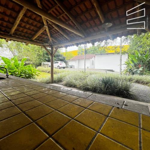 Casa Comercial no Bairro Baependi 