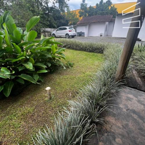 Casa Comercial no Bairro Baependi 