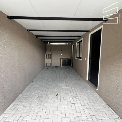 CASA  NO BAIRRO VILA LENZI