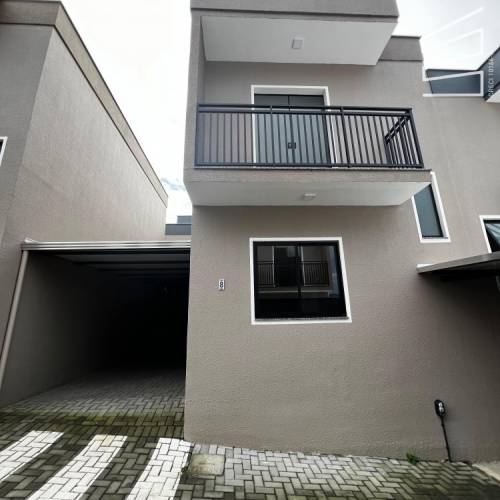 CASA NO BAIRRO  VILA LENZI