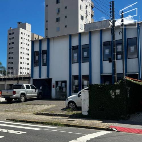 SALA COMERCIAL NO CENTRO