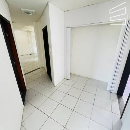 SALA COMERCIAL NO CENTRO