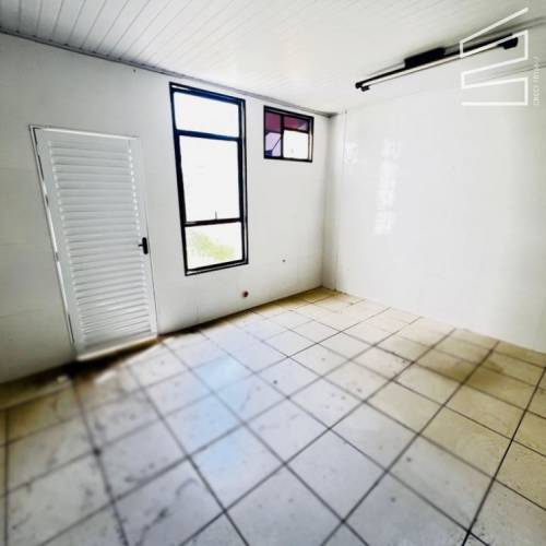 SALA COMERCIAL NO CENTRO