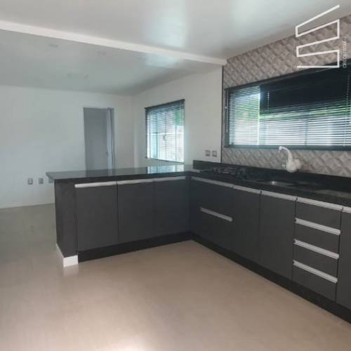 CASA NO BAIRRO VILA LENZI