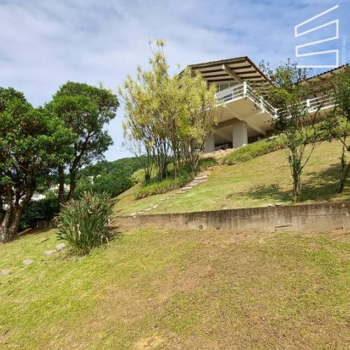 CASA RESIDENCIAL  NO BAIRRO VILA NOVA