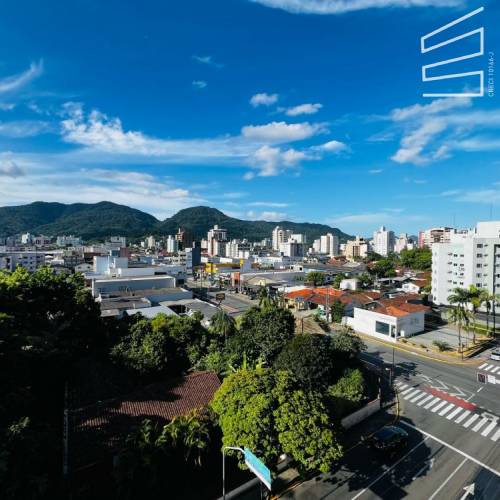 APARTAMENTO NO  BAIRRO CENTRO