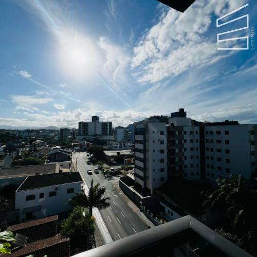 APARTAMENTO NO  BAIRRO CENTRO