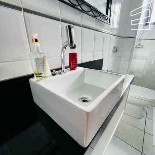 APARTAMENTO NO  BAIRRO CENTRO