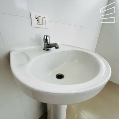 SALA COMERCIAL No bairro ILHA DA FIGUEIRA