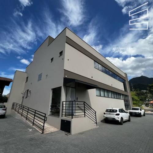SALA COMERCIAL no bairro iLHA DA FIGUEIRA