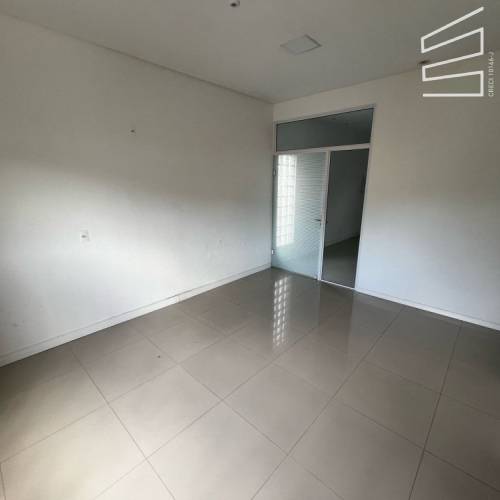 SALA COMERCIAL no bairro iLHA DA FIGUEIRA