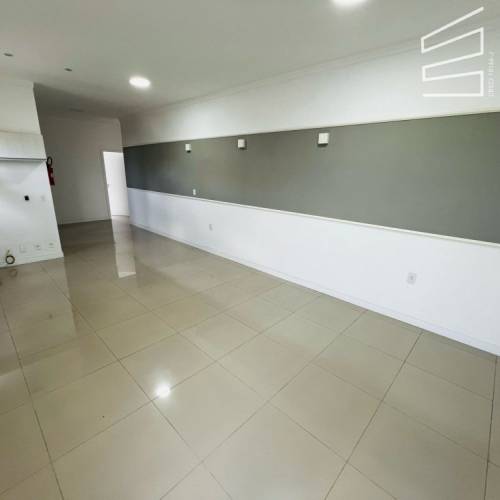 SALA COMERCIAL no bairro iLHA DA FIGUEIRA
