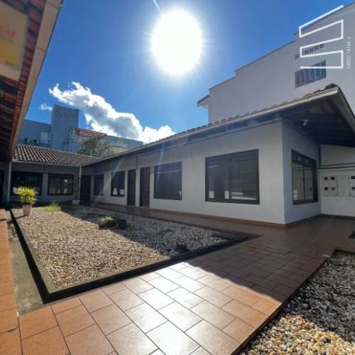 SALA COMERCIAL NO bairro CENTRO 