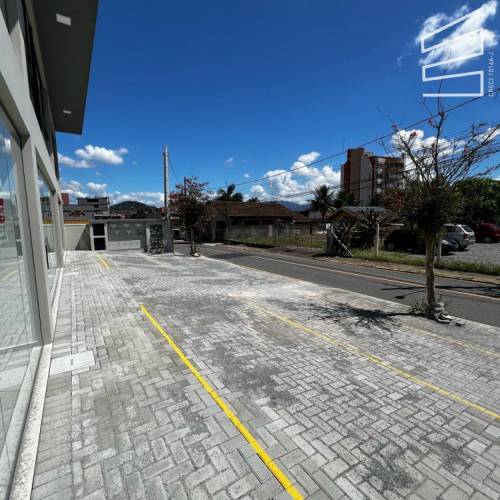SALA COMERCIAL NO bairro CENTRO 