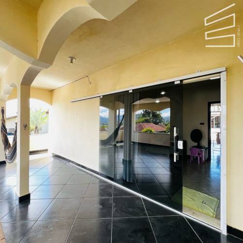 CASA COMERCIAL NO BAIRRO VILA LENZI 