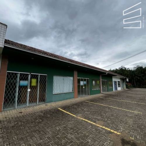 SALA COMERCIAL NO bairro RIO DA LUZ 