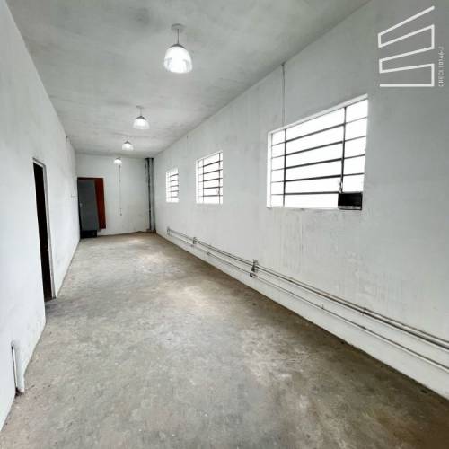 GALPO NO BAIRRO ILHA DA FIGUEIRA