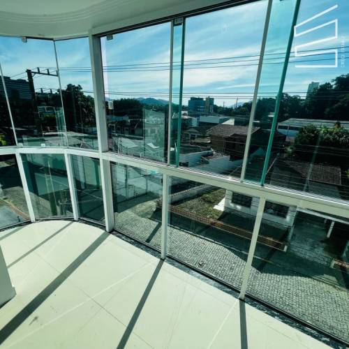 APARTAMENTO NO BAIRRO CZERNIEWICZ	