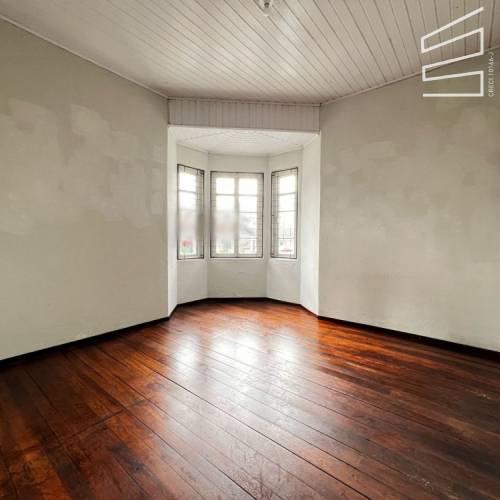 CASA COMERCIAL NO BAIRRO CENTRO 