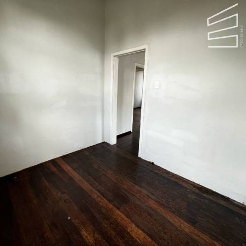 CASA COMERCIAL NO BAIRRO CENTRO 