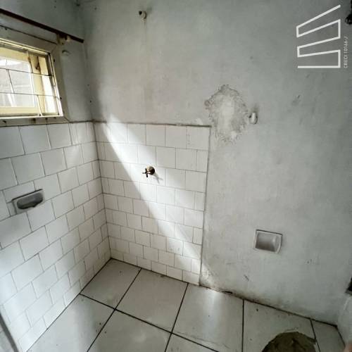 CASA COMERCIAL NO BAIRRO CENTRO 