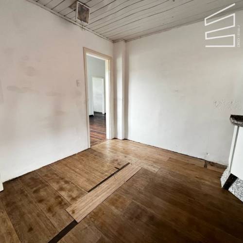 CASA COMERCIAL NO BAIRRO CENTRO 