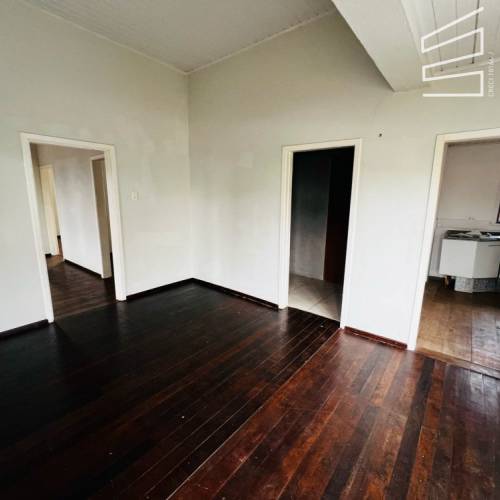 CASA COMERCIAL NO BAIRRO CENTRO 