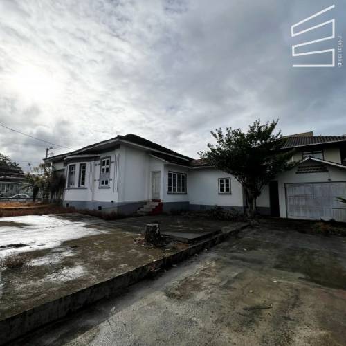 CASA COMERCIAL NO BAIRRO CENTRO 
