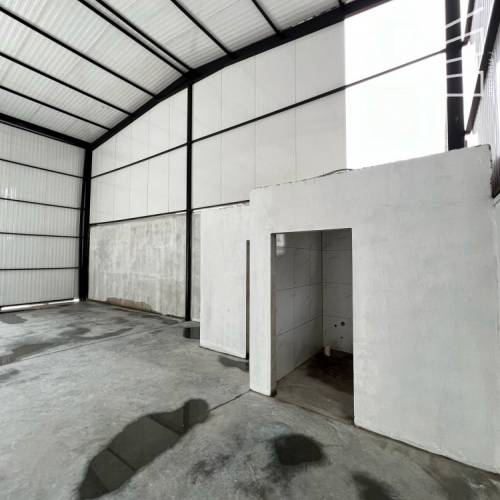 SALA COMERCIAL NO BAIRRO CZERNIEWICZ