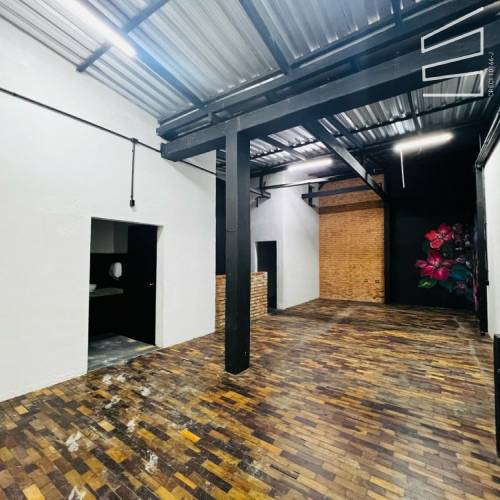 SALA COMERCIAL NO CENTRO 