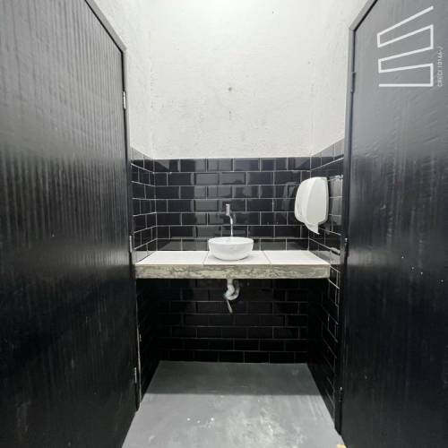 SALA COMERCIAL NO CENTRO 