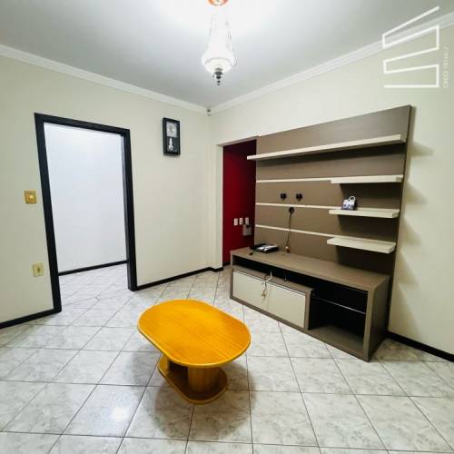 CASA NO BAIRRO CENTRO 