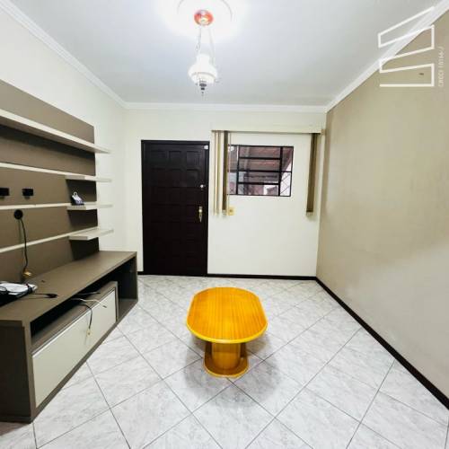 CASA COMERCIAL NO BAIRRO CENTRO 