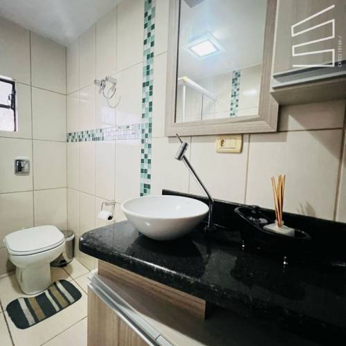 CASA COMERCIAL NO BAIRRO CENTRO 