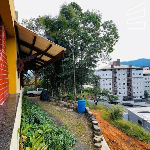 CASA COMERCIAL NO BAIRRO NOVA BRASLIA 