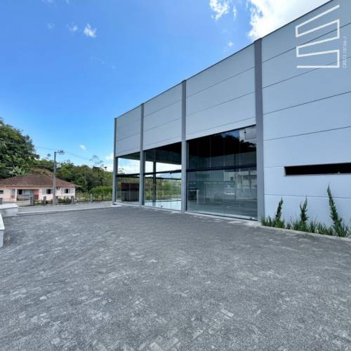 GALPO NO BAIRRO JARAGU ESQUERDO